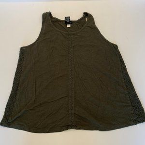 Torrid Green Sleeveless Top Size 2